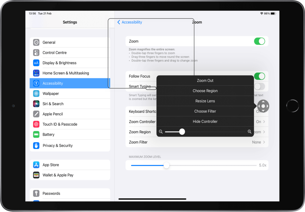 Apple iPad 9th generation showing the accessibility and Zoom setting with the Controller visible on the right-hand side